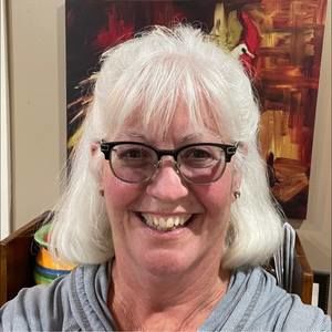 Meet your Posher, Carla